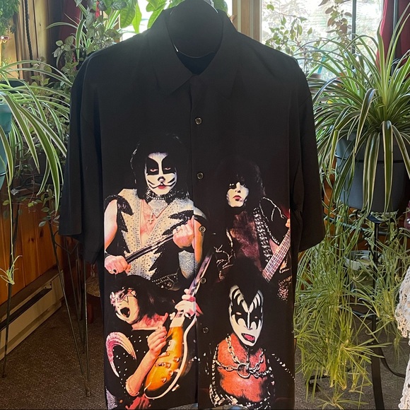 KISS Rare, Vintage, Circa, 2002 Men’s Band Button-Down Shirt, XL - Picture 3 of 13